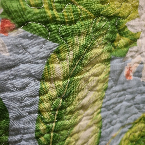 Pair Tommy Bahama Aregada Dock Tropical Floral Quilted‎ King Pillow Shams - Picture 9 of 11